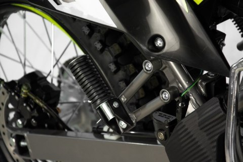 Cross ASIX DEFENDER 150 4T żółty