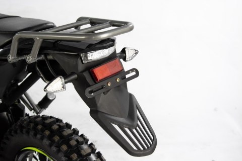 Cross ASIX DEFENDER 250 4T pomarańczowy