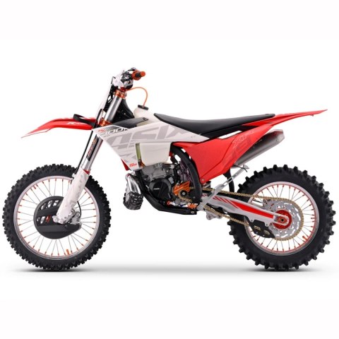 Cross ASIX XR99 300 2T czerwony